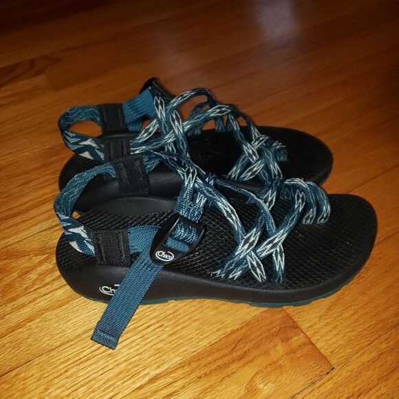 Chaco green Strappy sandals - Picture 1 of 6